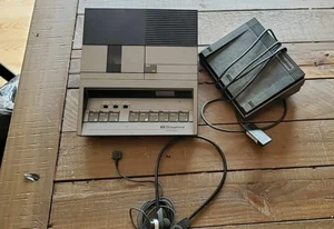 Dictaphone Model 3710 Microcassette Transcriber Voice Processor, turns on. - Picture 1 of 4