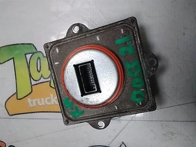 Passenger Headlight Classic Style Limited Fits 19-22 SIERRA 1500 PICKUP 2484632 - Image 1 of 2