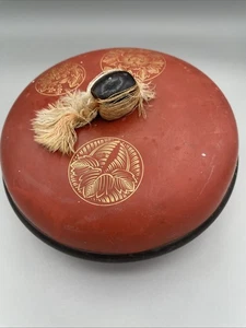 Japanese vermillion Vintage lacquer box. 7” Diameter - Picture 1 of 7
