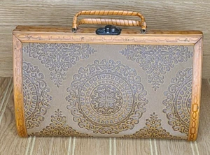 Vintage Wooden Chest Purse Handbag Box Purse Unique Burlap Weave Wood Handles - Picture 1 of 6