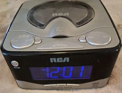 RCA RP4801A AM/FM Dual Wake Alarm Clock W/ CD Player - Image 1 of 4