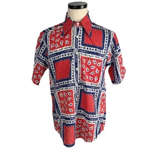 Camisa de manga corta vintage años 70 Kings Road para hombre Perma-Prest talla M roja/azul - Imagen 1 de 8