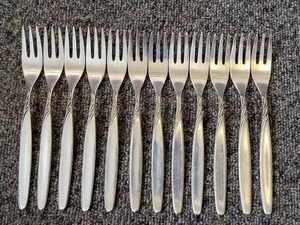 12 x WMF versilberte Kuchen-/Dessertgabeln 90-18 - Bild 1 von 10