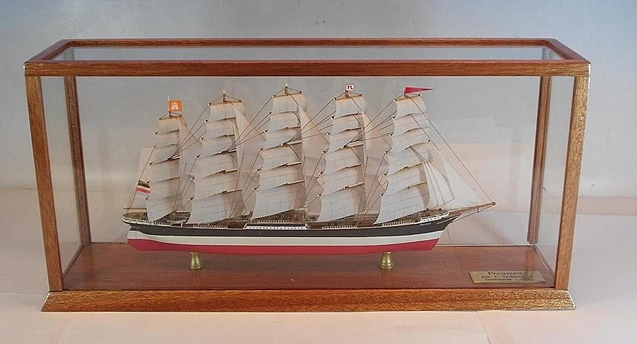 1/700 Segelschiff 5-Mast Vollschiff Preußen Vitrine 29cm Schiff 21cm OVP #514 - Bild 1 von 4