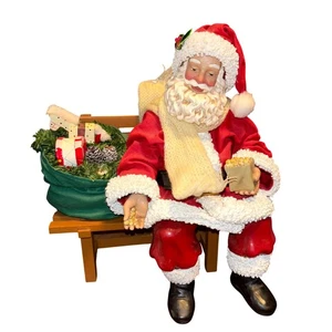 Possible Dreams Clothtique Weihnachtsmann Parkbank füttern Vögel Popcorn Figur - Bild 1 von 10