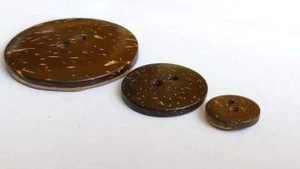 100x Coconut Shell Buttons Sewing 10/17/25mm 2 Hole Casual Unisex Free 10 Extra - Picture 1 of 14