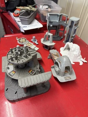 De colección Kenner 1982 Star Wars Micro Colección Estrella de la Muerte y Hoth Juego Piezas Foto 1 de 4