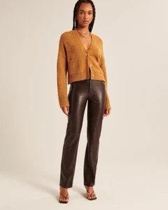 NWT Abercrombie Fitch 90 Straight Ultra High Rise 35/20R Vegan Leather Pant - Bild 1 von 16