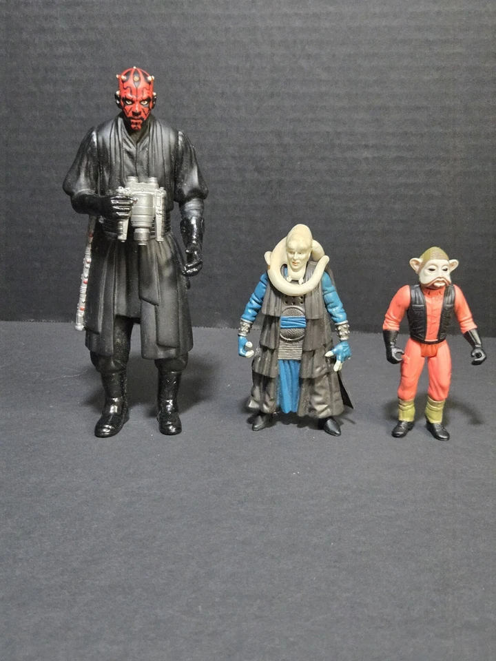 Figuras de acción 1999 Star Wars Darth Maul, 1997 Bib Fortuna, 1995 Nien Nunb  Foto 1 de 4