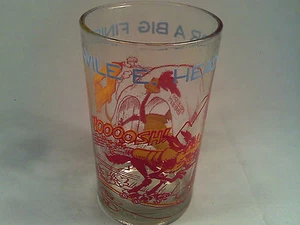 [Q16] "WILE E HEADS FOR A BIG FINISH!!" 8 oz Glas 1974 Warner Bros ROADRUNNER - Bild 1 von 3