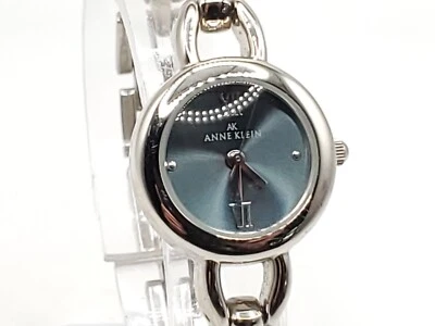 Reloj Anne Klein Mujer Nueva Batería Tono Plateado Esfera Azul/Gris 22mm Foto 1 de 4