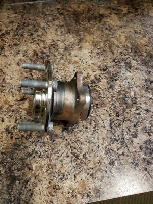 CUBO DE RODA TRASEIRA TRASEIRO MOPAR PARA PINÇA DODGE, BÚSSOLA JEEP, CHRYSLER SEBRING. - Imagem 1 de 4