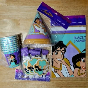 Vintage Disney Aladdin Geburtstag Party Paket 2 Hüte Geräuschmacher Tassen Pin The Tail Neu aus altem Lagerbestand - Bild 1 von 5