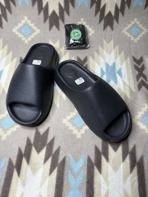 Yeezy Slide size 4-13 Black - Image 1 of 4