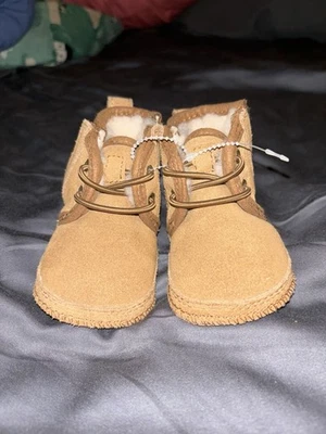 Uggs 0/1 Infantil Neumel Botas Cuna Zapatos UGG Australia Castaño Foto 1 de 4