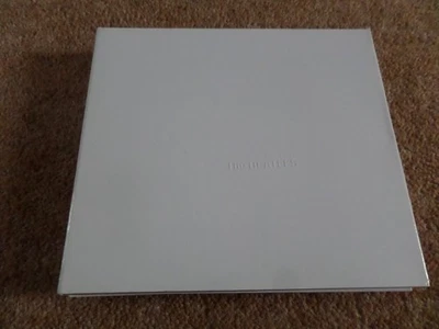 CD TRIPLE ALBUM THE BEATLES THE WHITE ALBUM DELUXE EDITION ESHER DEMOS - DIGIPAK - Image 1 of 4