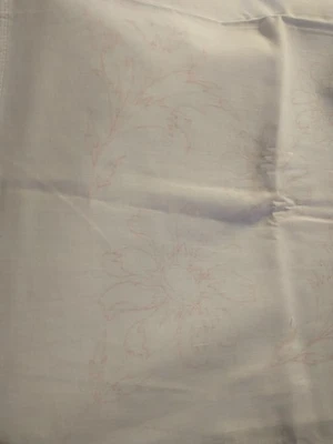 52"x52" Vtg Pre-Printed/Stamped Needlework 50/50 Tablecloth Daisy Pattern  - Image 1 of 4