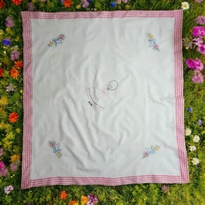 Vtg Handmade Square Embroidered Cardtable Tablecloth Gingham Boarder 45" x 45" - Imagen 1 de 11