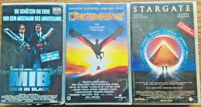 3-tlg. Konvolut  "Action-Filme" VHS - Men in Black/Dragon Heart/Stargate - Bild 1 von 2