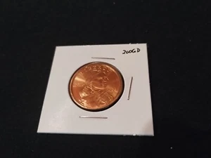 2006 D Sacagawea Dollar From US Mint Coin Roll  Brilliant Uncirculated Condtion - Picture 1 of 2