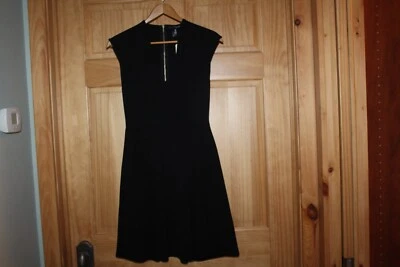 Aqua Women's Black Fit & Flare V-Neck Dress Pleated Back Zip Sleeveless - S NWT  - Image 1 of 3