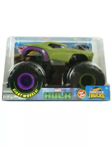 Hot Wheels Monster Trucks Hulk 1/24 Scale Giant Wheels Die-Cast Marvel New - Picture 1 of 4