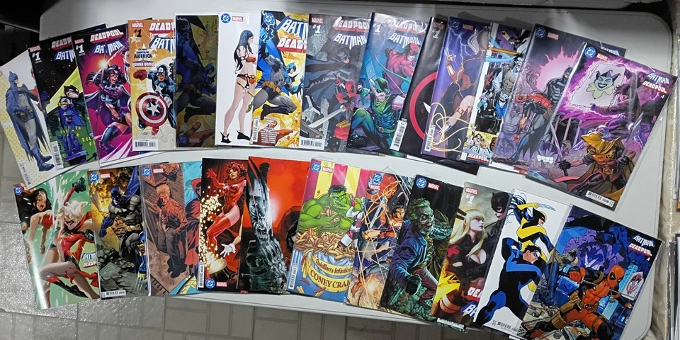 CUBIERTAS DE BATMAN/DEADPOOL Y DEADPOOL/BATMAN - MIX & MATCH - TODAS ESTÁN EN MUY BUEN ESTADO a casi nuevas Foto 1 de 1