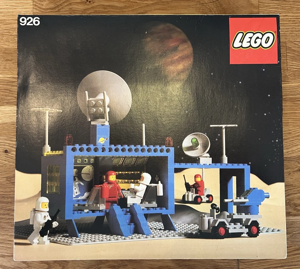 LEGO Space Classic 926 Command Center mit OVP und OVA - Bild 1 von 4