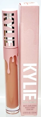 Lápiz labial líquido mate Kylie 820 Another Day Another Nude Foto 1 de 2