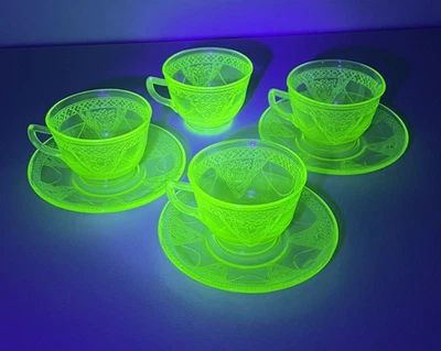 Set of 4 Federal Glass Green Uranium Glass Teacup And 3 Matching Saucers - NICE! - Image 1 of 4