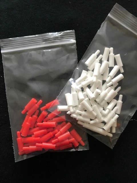 Clavijas de repuesto para acorazado, 30 rojas y 50 blancas Foto 1 de 1