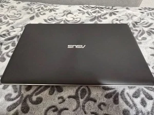 Asus F750 i3 17,3 Zoll 8GB Ram 1TB Hybrid HDD Top Zustand - Afbeelding 1 van 12