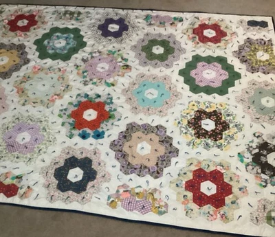 复古手工绑 72 英寸 x 90 英寸花朵爆裂被子小屋舒适 — 第 1/4 张图片