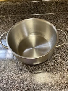 Berndes Germany Pan Liter 2.5 Quart - Picture 1 of 3