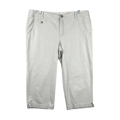 Dockers Womens Khaki Beige Capri Pants Size 14 Casual Everyday Cropped - Image 1 of 4