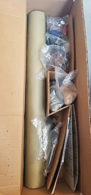 Lote mixto de modelismo de tren HO realista de colección, Ford F-150s, tapete, personas, etc. Foto 1 de 4