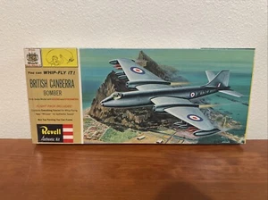 Vintage 1963 Revell British Canberra Bomber, H-157:129, 1:81, Master Modeler Kit - Picture 1 of 7