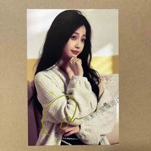 Yu Shu Xin Autograph Photos Gifts Send Friend 虞书欣亲笔签名照拍立得照片周边 - Picture 1 of 8
