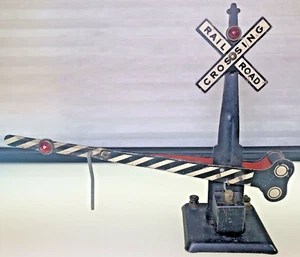 Marx Railroad Crossing Gate - Picture 1 of 8