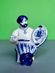 Gzhel Porcelain Figurine ~Master Artisan at work ~ 3" Tall~Hand made in Russia - Picture 1 of 24