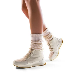 Women Warm Snow Booties Fashion Sneaker Boots Lace Up Anti-Slip Waterproof - Picture 1 of 14