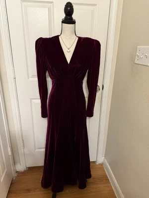 Victor Costa For Sakowitz '80s BURGUNDY VELVET Dress - Image 1 of 4