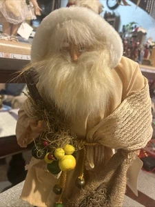 Estatuilla clásica de Papá Noel coleccionables - Imagen 1 de 4