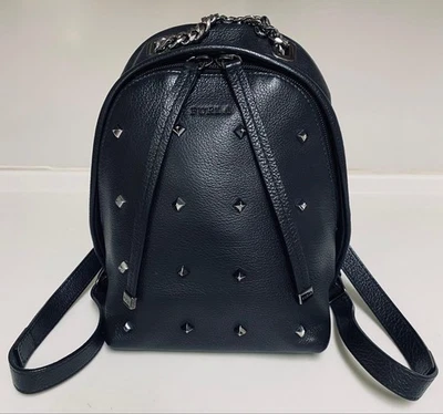 Mochila de cuero FURLA tachonada negra casi como nueva sin usar Foto 1 de 4