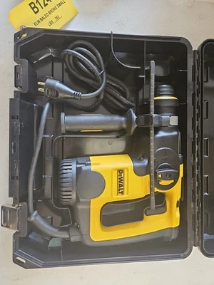 DEWALT D25313K 1 inch SDS L Shape Hammer - Image 1 of 4