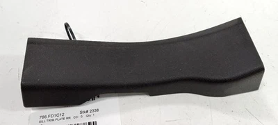 Отделочная пластина порога двери правого пассажира заднего 2011 2012 13 для Ford Fiesta - Изображение 1 из 4