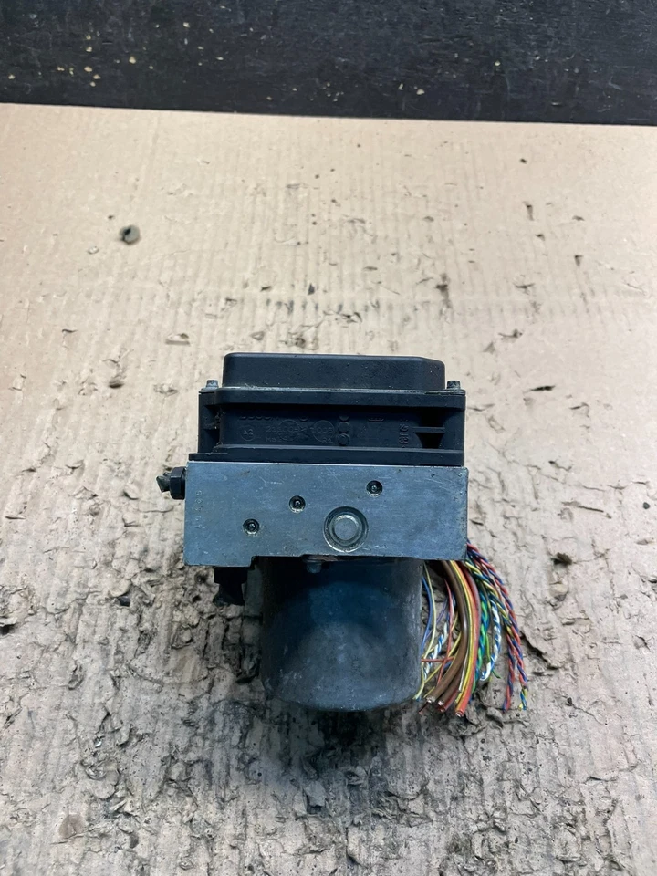 Bomba de freno antibloqueo BMW 525i 2004 a 2007 ABS 6774000-01 OEM U1742 DG Foto 1 de 4