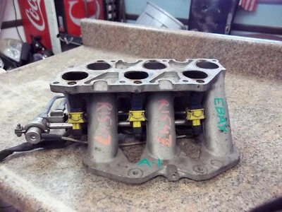 Cadillac Catera 1997-2001 6 cilindros motor 3,0 L colector de admisión de aire central Foto 1 de 4