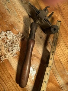 Handwerkzeug Antik Doppelend Drehgelenk Bodenschaber - Bild 1 von 15