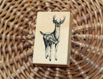 {Sello de goma rojo} montado en madera fuera de existencia ciervos madera cabaña animales caza naturaleza Foto 1 de 4